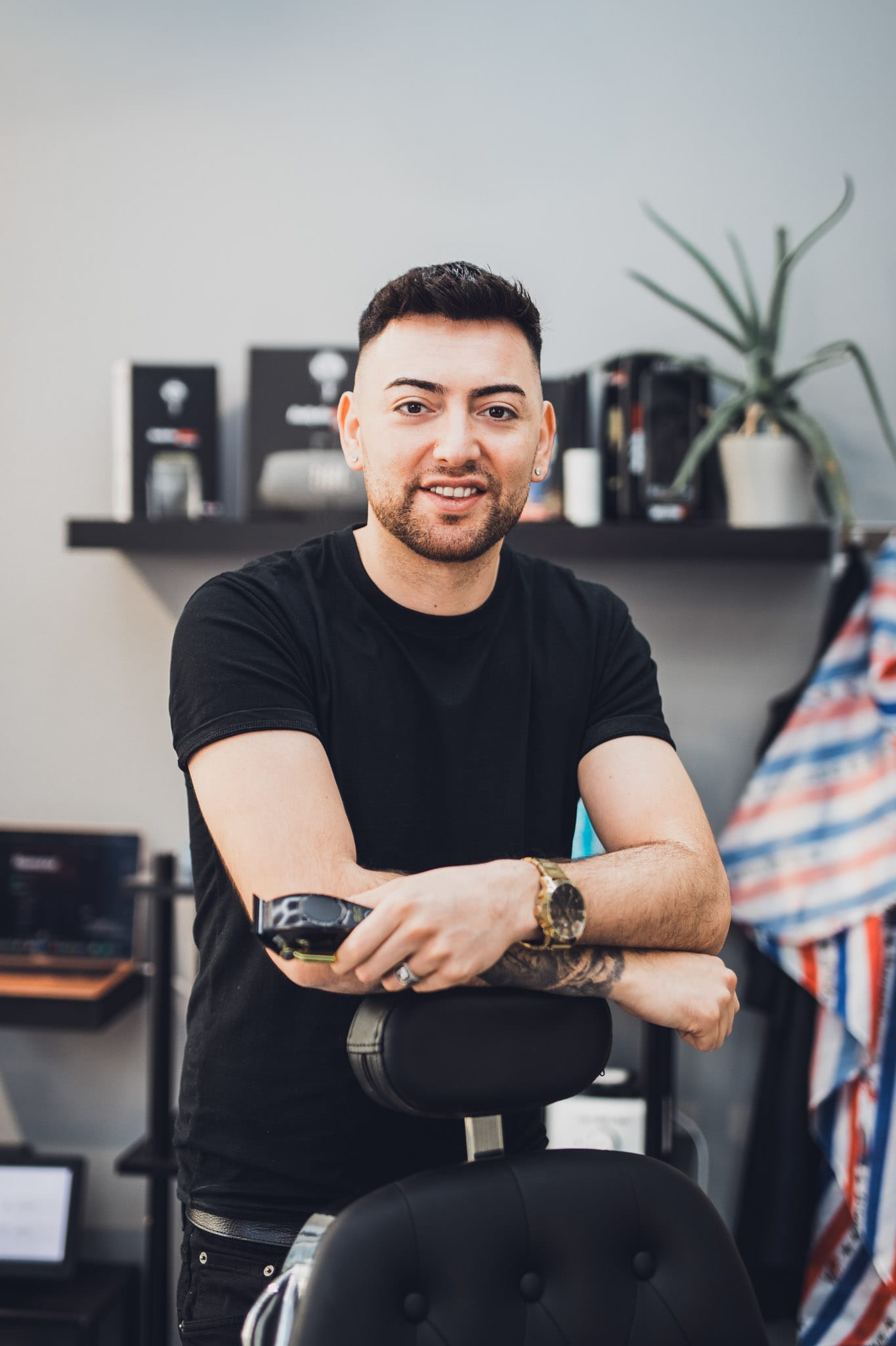 Parturi-Kampaaja Sara